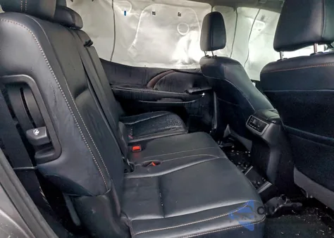 2018 Toyota Highlander Se from USA, damaged, VIN 5TDJZRFH8JS545129